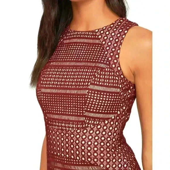 Keepsake‎ Sweet Nothing Burgundy Lace Midi Dress - Picture 3 of 16